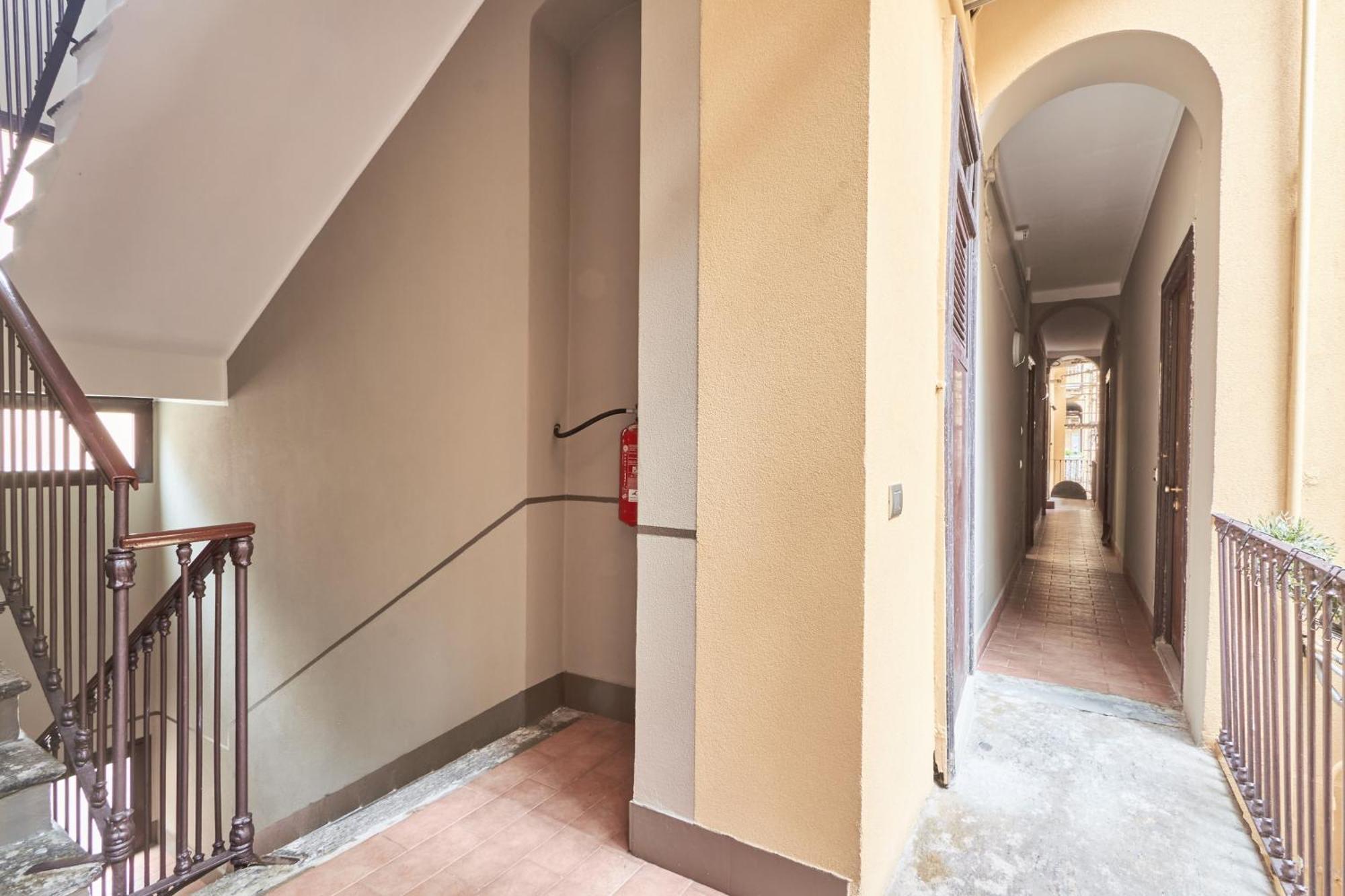 Elegante Appartamento Minimal Dai Tocchi Botanici Milan Extérieur photo