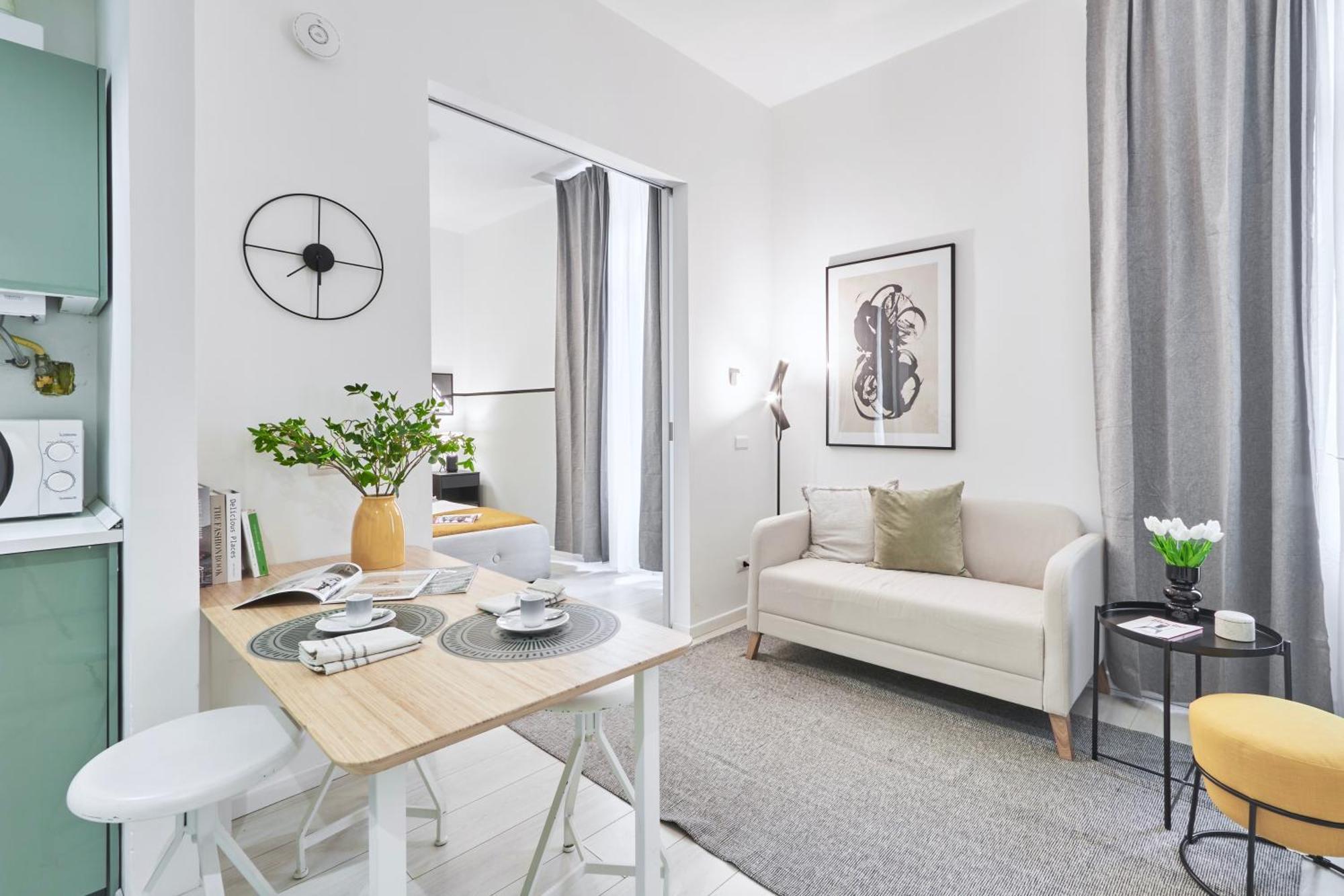 Elegante Appartamento Minimal Dai Tocchi Botanici Milan Extérieur photo